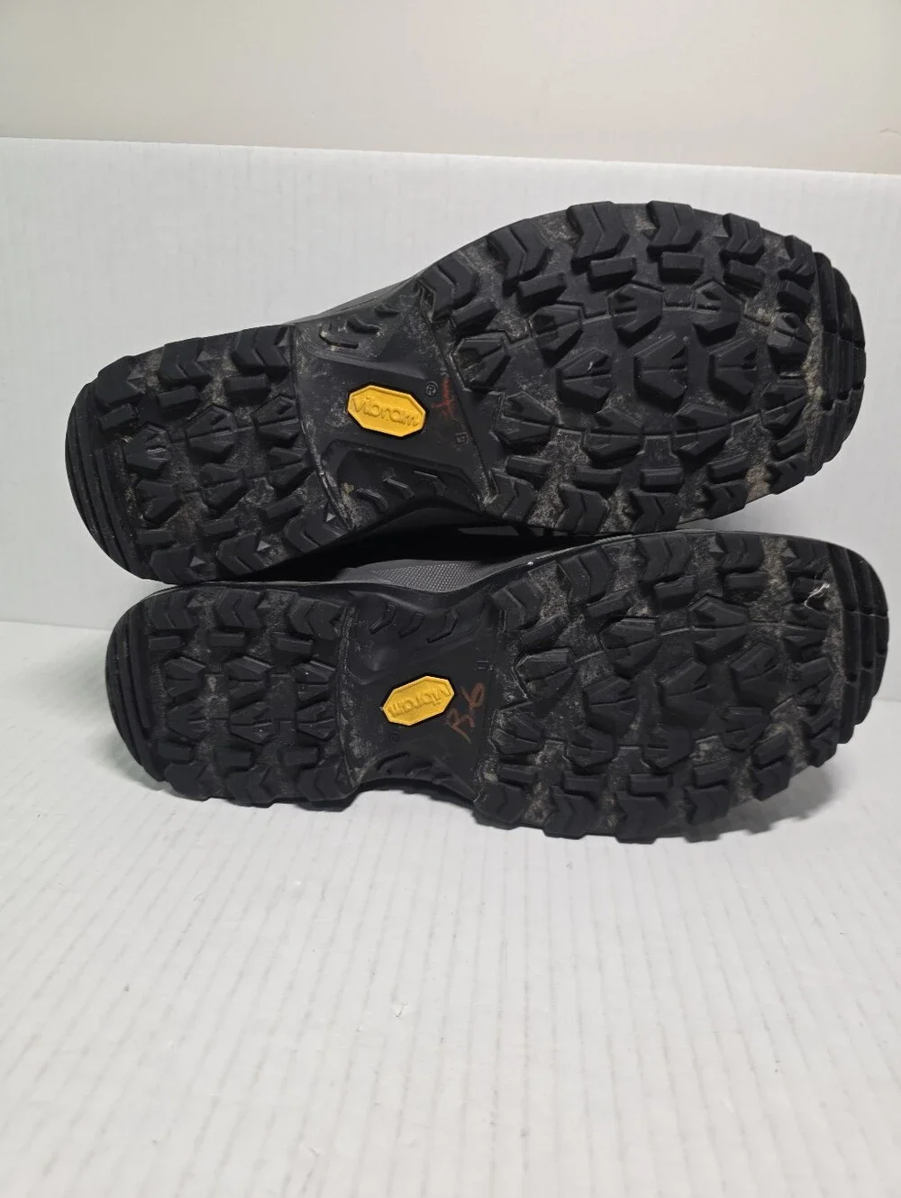 Lowa Renegade Gore-Tex GTX LO Womens Shoes Sneakers Size 8